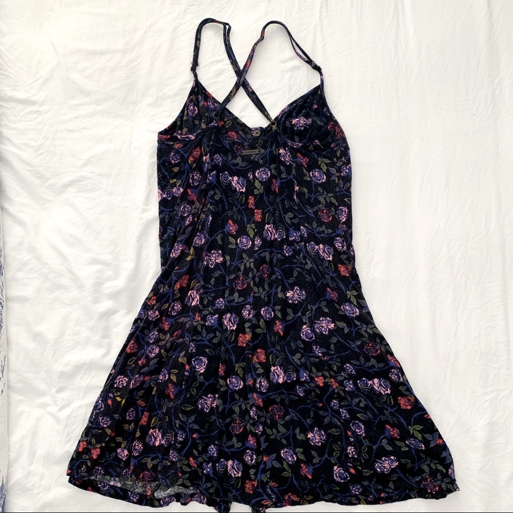 Insight Dress - Picture 3 of 4